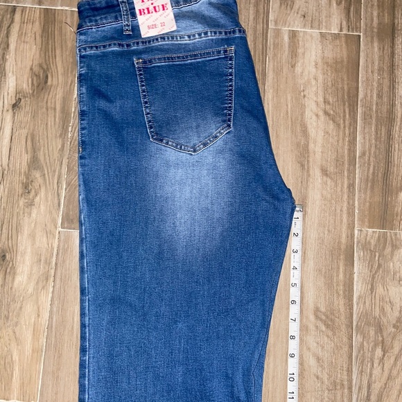 TAG BLUE Denim 👖 - Picture 14 of 15